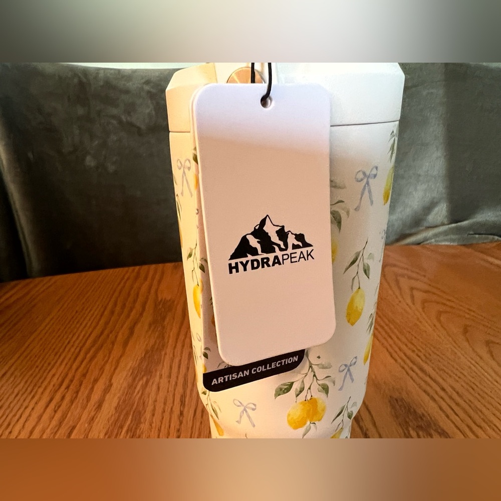 NWT Hydrapeak Artesian Collection White w/Lemons Flowers 32oz Insulated Tumbler - Picture 4 of 4